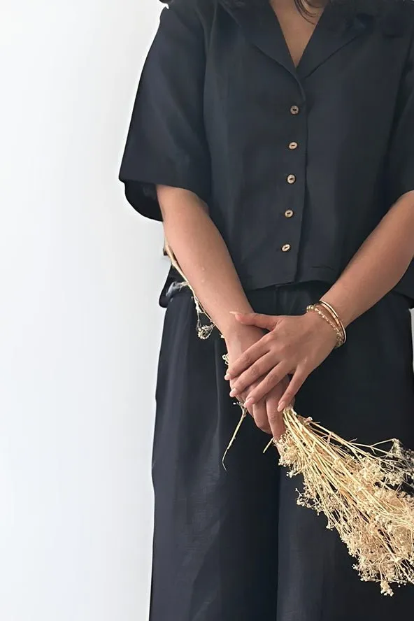 Must Have Black- Basic Hemp Shirt